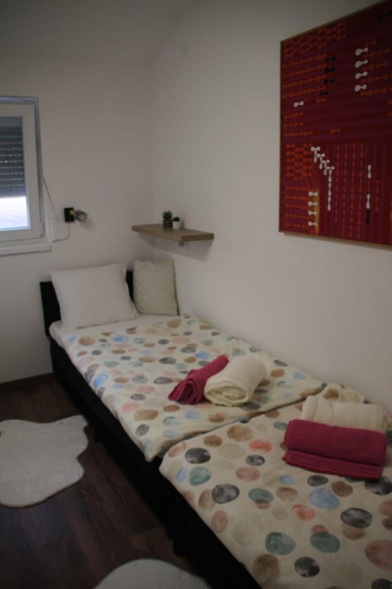 M - Sa Dvije Spavace Sobe Homestay szállás *
