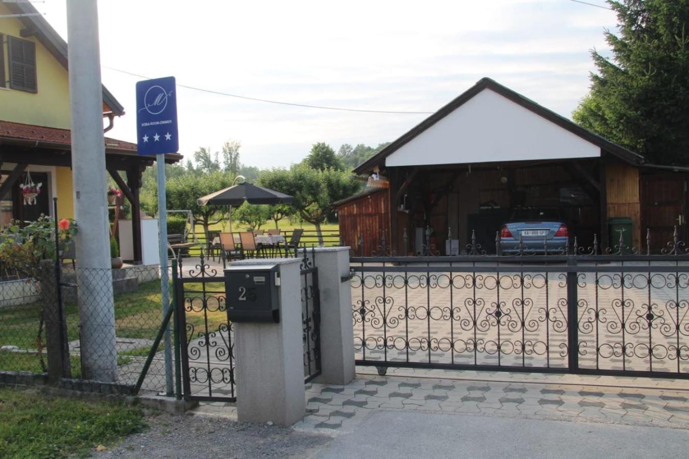 M - Sa Dvije Spavace Sobe Károlyváros